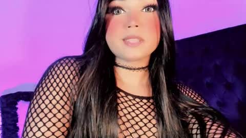 Snapshot of miss_zz chatting on 11-03-25, 08:10 miss_zz online show from 11-03-25, 08:10