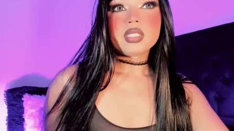 Snapshot of miss_zz chatting on 11-04-25, 06:18 miss_zz online show from 11-04-25, 06:18