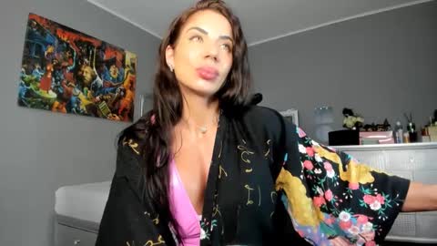 Alesyamuscledoll online show from 03-07-25, 03:18