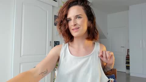Alexandra Thorn online show from 03-05-26, 10:33