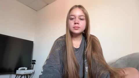 Ameliahs online show from 10-28-25, 12:41