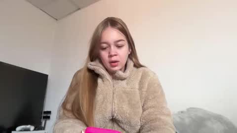 Ameliahs online show from 10-29-25, 12:40