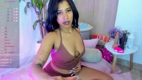 Snapshot of missangeldust chatting on 11-29-25, 12:46 missangeldust online show from 11-29-25, 12:46