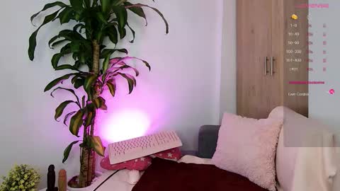 Snapshot of missangeldust chatting on 03-07-26, 02:03 missangeldust online show from 03-07-26, 02:03