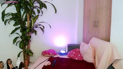 Snapshot of missangeldust chatting on 04-06-26, 09:10 missangeldust online show from 04-06-26, 09:10