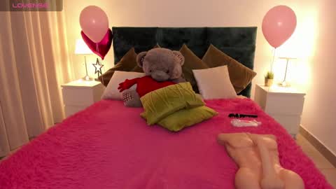 Snapshot of missangellina chatting on 03-11-25, 05:16 Angelina online show from 03-11-25, 05:16