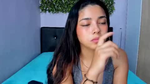Snapshot of missannydreams chatting on 07-06-26, 03:03 anny online show from 07-06-26, 03:03
