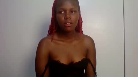 Snapshot of missariana7 chatting on 12-18-25, 05:57 aria online show from 12-18-25, 05:57