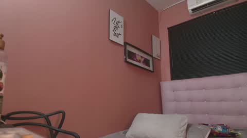 Snapshot of missbnasty_ chatting on 12-11-24, 02:52 Miss Evelyn online show from 12-11-24, 02:52
