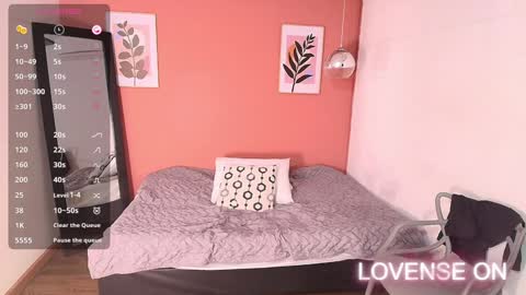 Snapshot of missbnasty_ chatting on 12-28-24, 02:54 Miss Evelyn online show from 12-28-24, 02:54