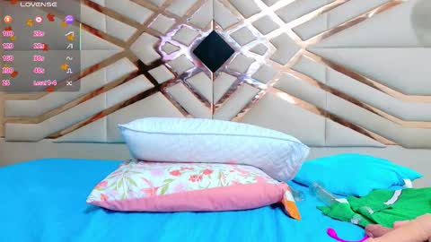 Miss Evelyn  online show from 10-23-25, 02:55