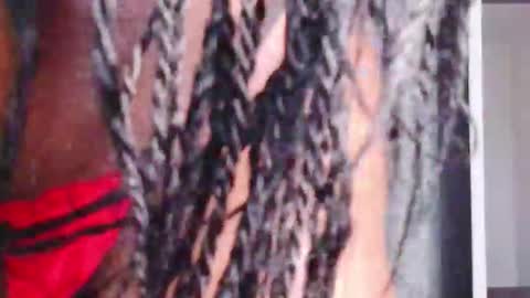 Miss Evelyn  online show from 10-26-25, 12:00