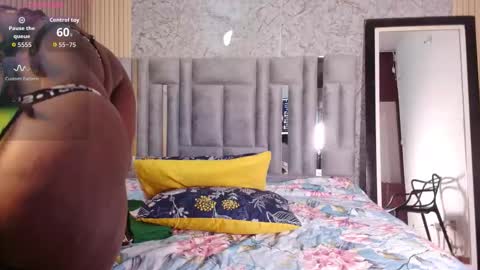 Miss Evelyn  online show from 11-23-25, 12:27