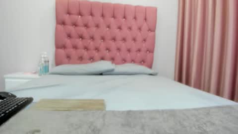 Elise online show from 10-30-25, 10:10