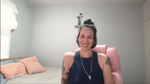 Snapshot of misscarmilla444 chatting on 03-26-26, 02:28 MissCarmilla444 online show from 03-26-26, 02:28