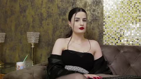 Snapshot of misscelinewest chatting on 01-23-25, 10:11 MissCelineWest online show from 01-23-25, 10:11