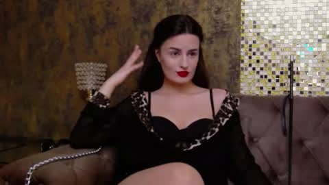 Snapshot of misscelinewest chatting on 09-22-25, 09:50 MissCelineWest online show from 09-22-25, 09:50