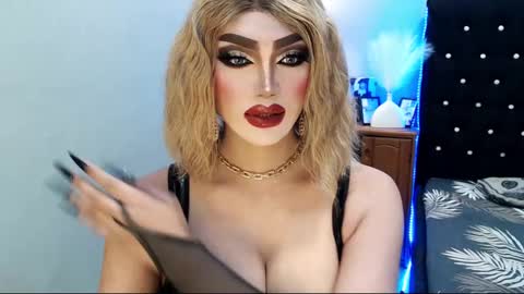 Snapshot of misschannel4sub chatting on 01-11-25, 08:54 PRIESTESS CHANNEL online show from 01-11-25, 08:54