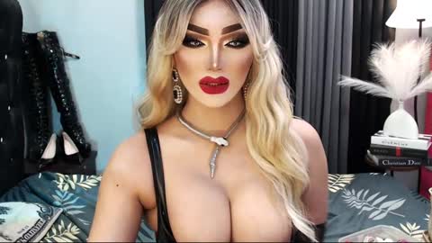 Snapshot of misschannel4sub chatting on 02-17-25, 07:10 PRIESTESS CHANNEL online show from 02-17-25, 07:10