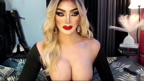 Snapshot of misschannel4sub chatting on 02-21-25, 04:07 PRIESTESS CHANNEL online show from 02-21-25, 04:07