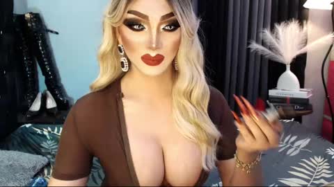 Snapshot of misschannel4sub chatting on 03-02-25, 09:21 PRIESTESS CHANNEL online show from 03-02-25, 09:21