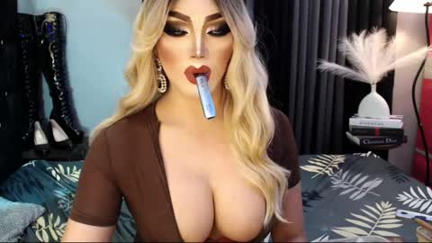 Snapshot of misschannel4sub chatting on 03-03-25, 06:33 PRIESTESS CHANNEL online show from 03-03-25, 06:33