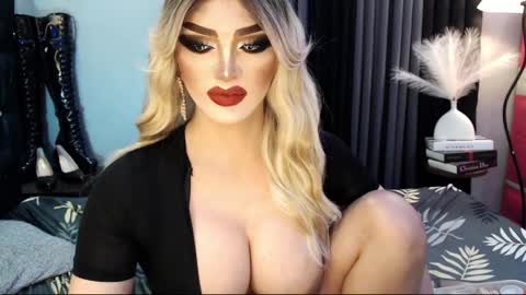 Snapshot of misschannel4sub chatting on 03-05-25, 03:08 PRIESTESS CHANNEL online show from 03-05-25, 03:08