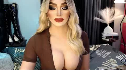 Snapshot of misschannel4sub chatting on 03-05-25, 02:34 PRIESTESS CHANNEL online show from 03-05-25, 02:34