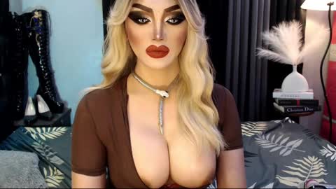 Snapshot of misschannel4sub chatting on 03-10-25, 06:34 PRIESTESS CHANNEL online show from 03-10-25, 06:34