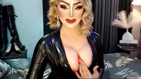 Snapshot of misschannel4sub chatting on 09-24-25, 08:56 PRIESTESS CHANNEL online show from 09-24-25, 08:56