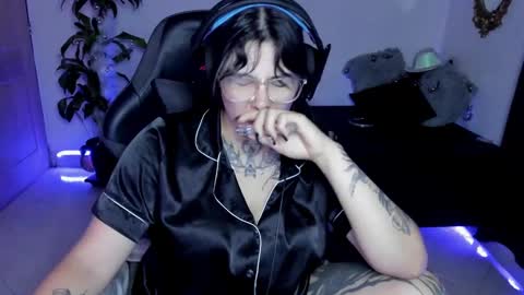 Missy Charlottte.  Hey remember to give me a thumbs up ty online show from 12-24-24, 08:00