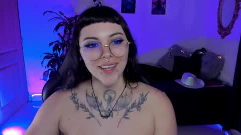 Missy Charlottte.  Hey remember to give me a thumbs up ty online show from 01-18-25, 10:39