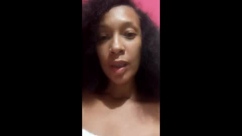 Snapshot of misscruzxz chatting on 05-06-26, 11:21 Donna di Diamanti online show from 05-06-26, 11:21