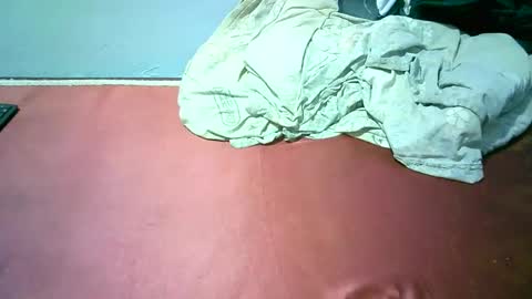 Snapshot of misscuteberry chatting on 02-10-25, 05:41 VAL online show from 02-10-25, 05:41