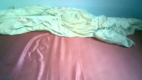 Snapshot of misscuteberry chatting on 03-07-25, 11:51 VAL online show from 03-07-25, 11:51