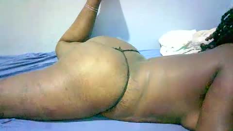 Snapshot of misscuteberry chatting on 03-11-25, 07:14 VAL online show from 03-11-25, 07:14