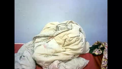 Snapshot of misscuteberry chatting on 09-19-25, 07:54 VAL online show from 09-19-25, 07:54