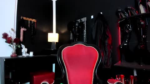 Missdarklady online show from 01-31-25, 10:42