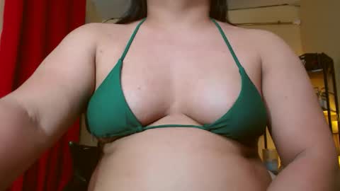 Snapshot of missdominantbigcockx chatting on 10-31-25, 10:05 missdominantbigcockx online show from 10-31-25, 10:05