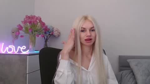 EMMA online show from 01-29-25, 01:16