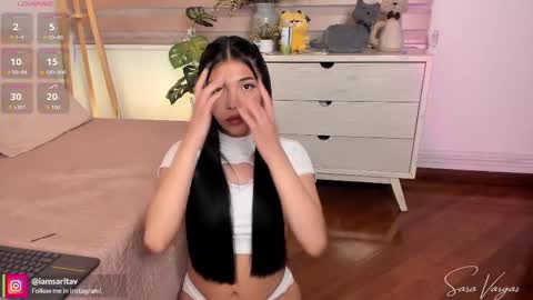 Snapshot of missesmeralda chatting on 09-24-25, 09:51 Julieta Arboleda but i like call me esme online show from 09-24-25, 09:51