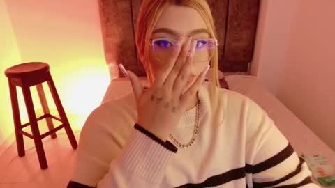 missevans_ online show from 01-08-26, 02:14