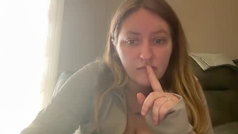 Snapshot of missfantastic0903 chatting on 05-27-26, 04:15 missfantastic0903 online show from 05-27-26, 04:15