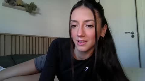 Freya online show from 09-29-25, 10:42