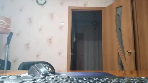 missielorrie online show from 10-15-25, 06:02