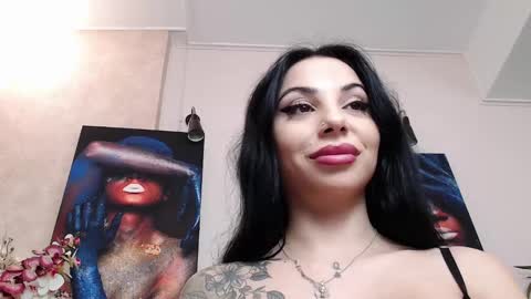 missjuliax online show from 12-12-24, 11:07