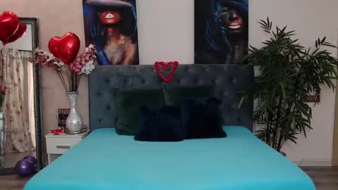 missjuliax online show from 02-20-25, 05:55