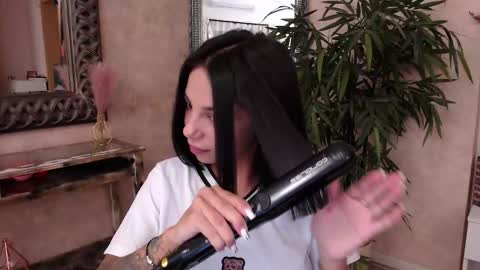 missjuliax online show from 09-14-25, 05:06