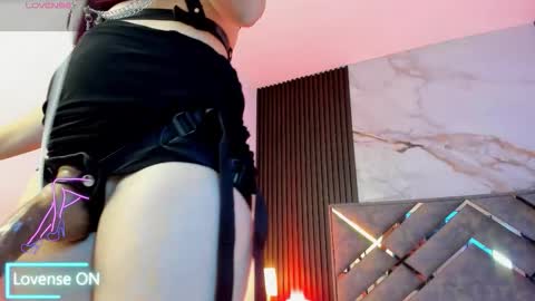 Snapshot of misskathyfox chatting on 03-10-26, 09:53 misskathyfox online show from 03-10-26, 09:53