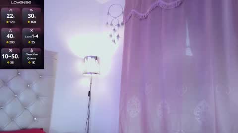 misskatiia online show from 02-28-25, 11:47